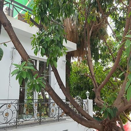 Hotel Magllara Sarande Bagian luar foto
