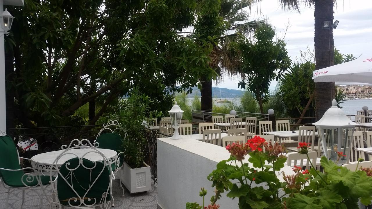Hotel Magllara Sarande Bagian luar foto